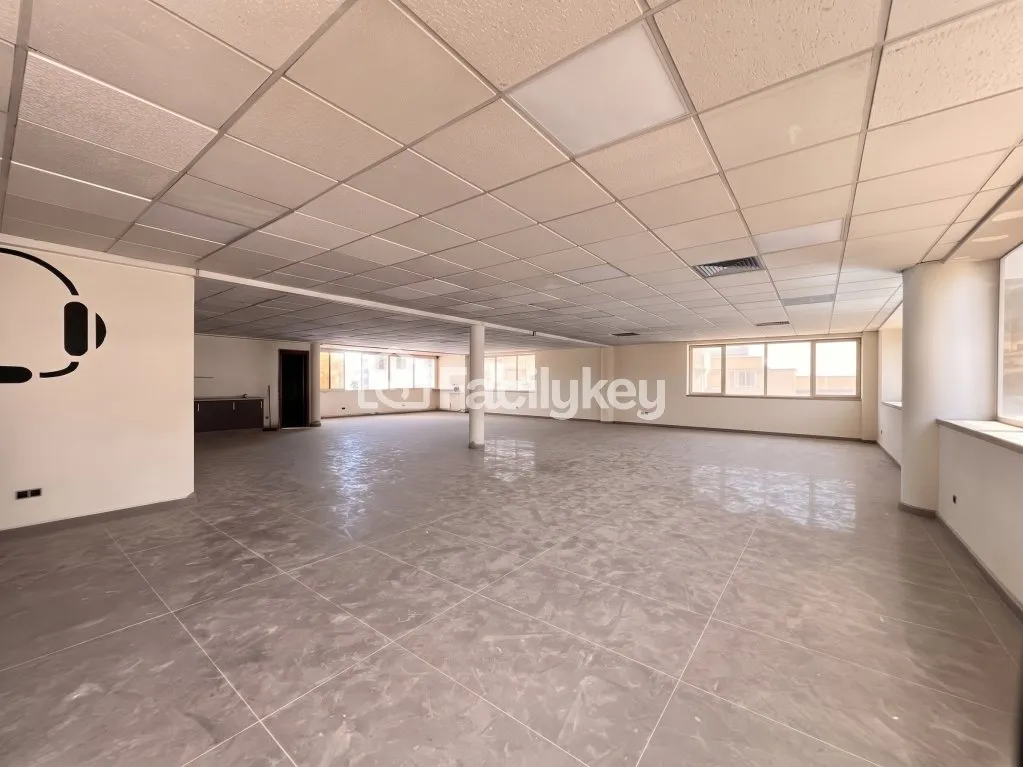 Bureau de 210 m² à Casablanca - الدار البيضاء (2)