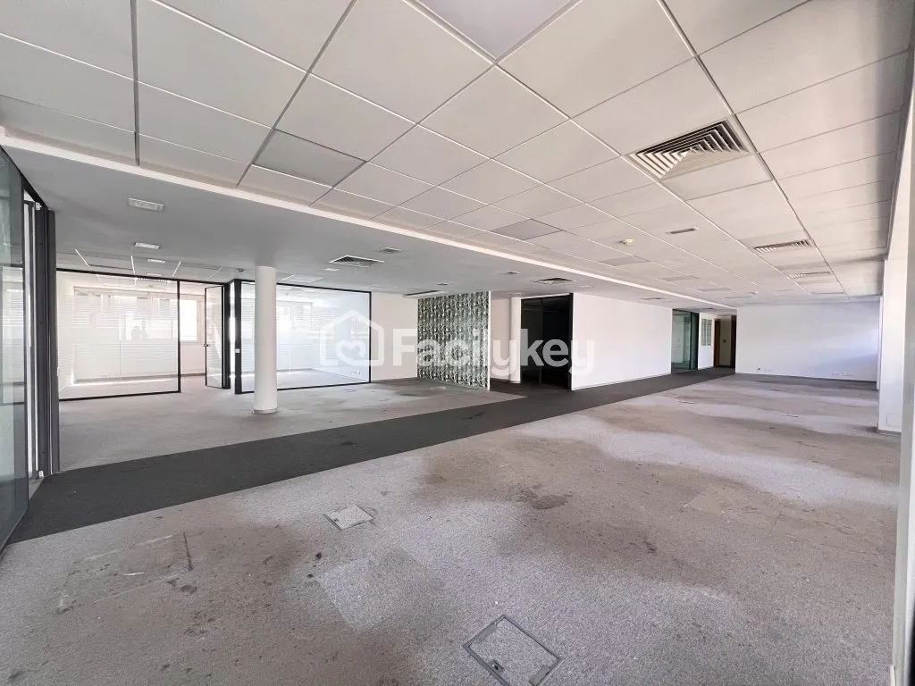 Bureau de 348 m² à Casablanca - الدار البيضاء (4)
