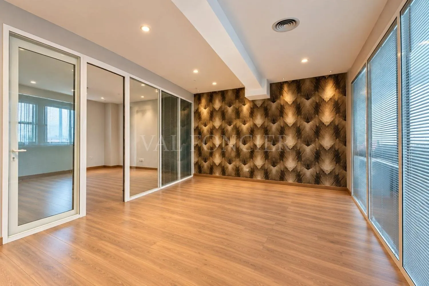 Location Bureau haut standing 91m2 avec parking Route d’El Jadida – Ghandi, Casablanca - الدار البيضاء (3)