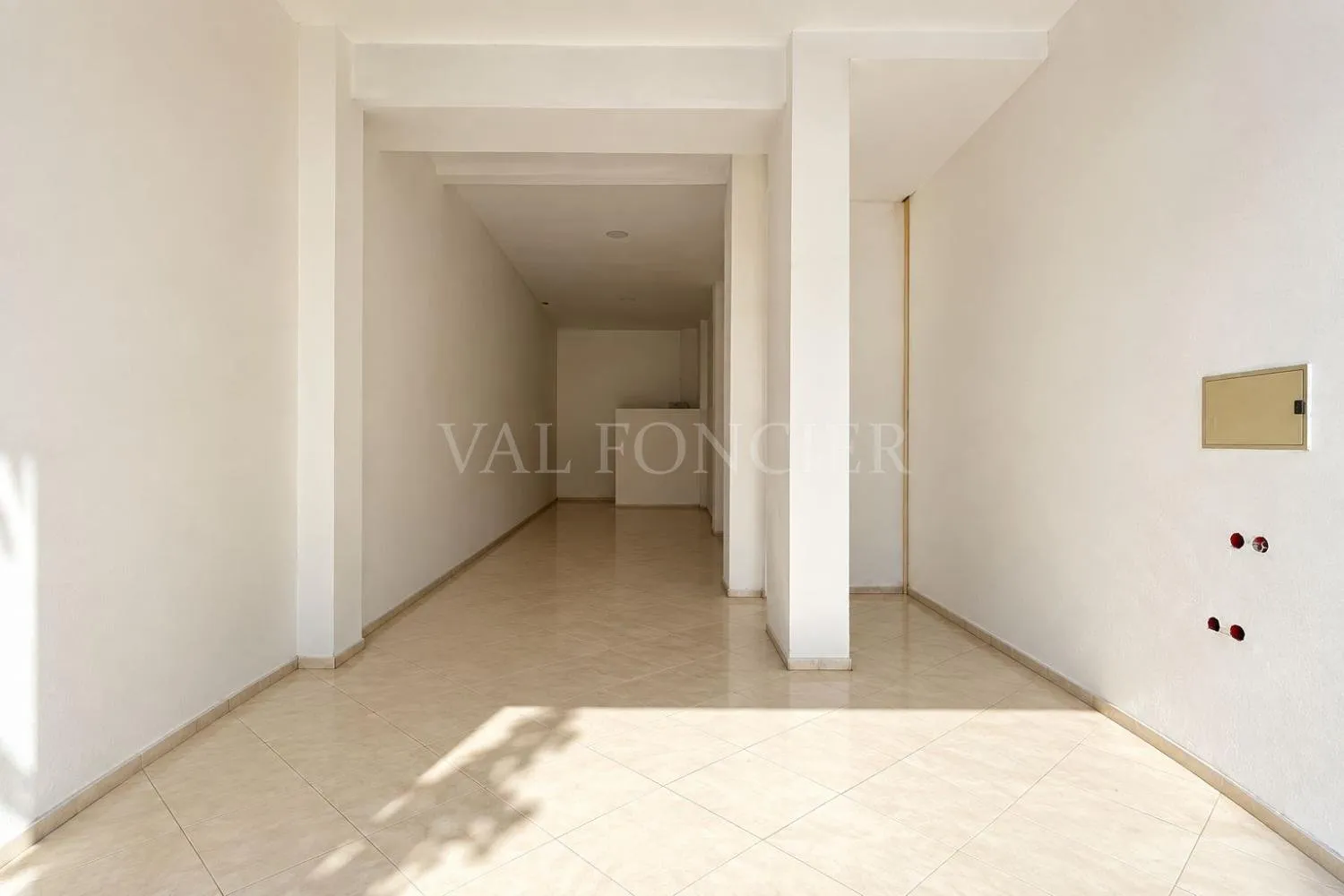 Location Local commercial 52m2 avec possibilité de mezzanine Sidi Othmane, Casablanca - الدار البيضاء