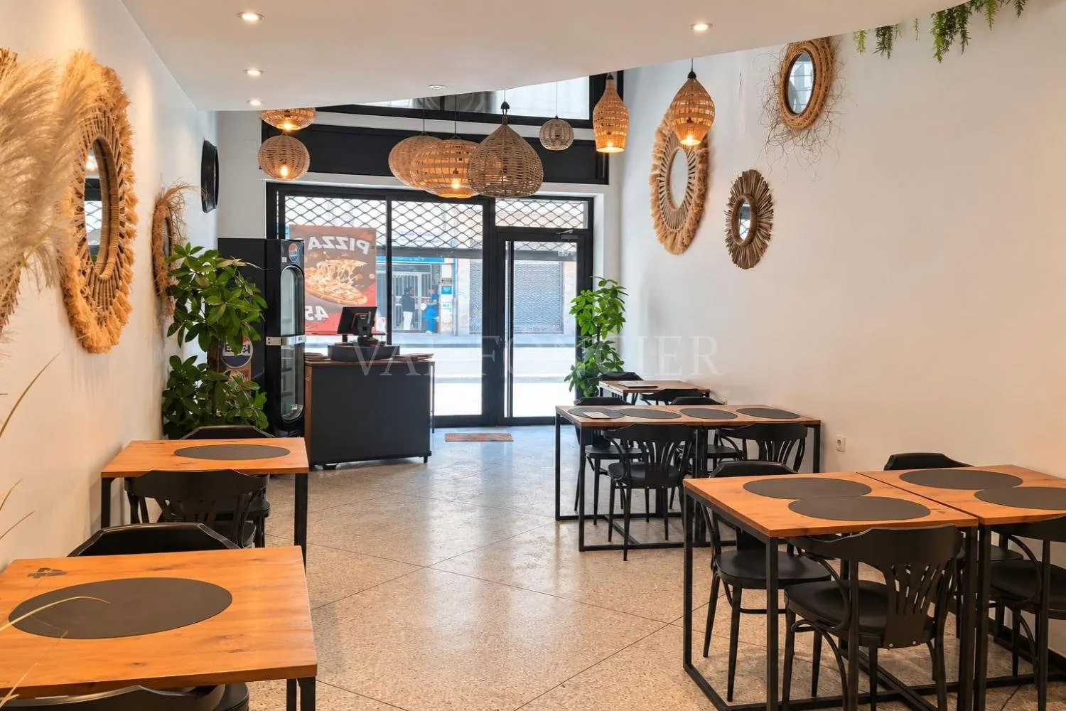 Location Local commercial 120m2 équipé pour restaurant Mers Sultan, Casablanca - الدار البيضاء (2)
