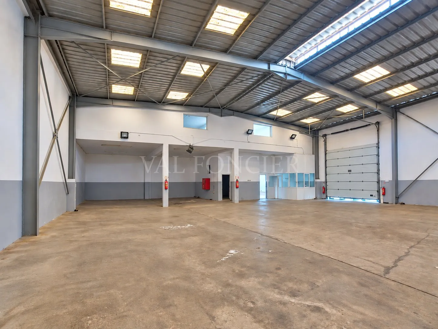 À louer – Local industriel d’environ 850m2 à Bouskoura - الدار البيضاء (2)