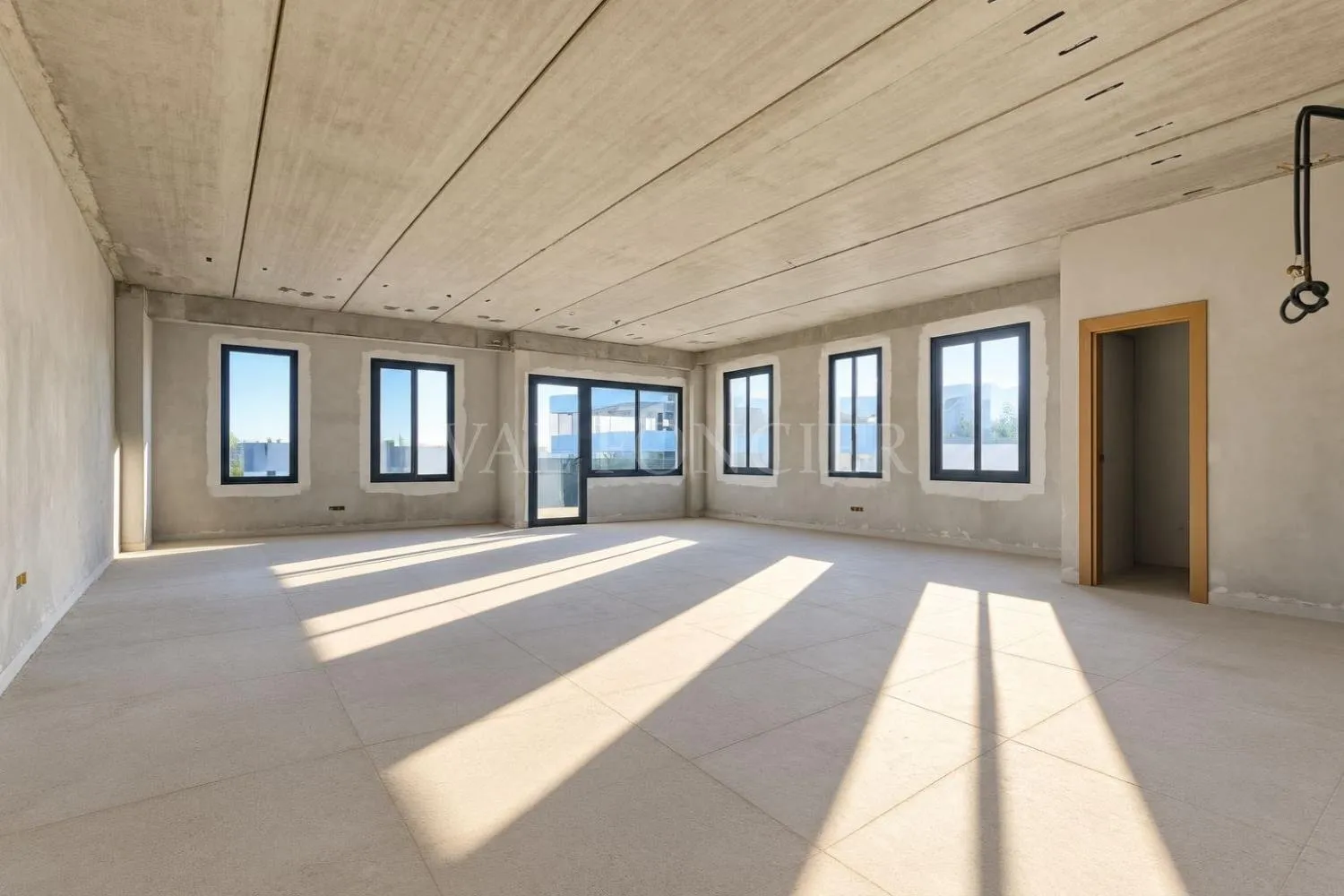 Location Bureau lumineux 94m2 Bouskoura Ville Verte - الدار البيضاء