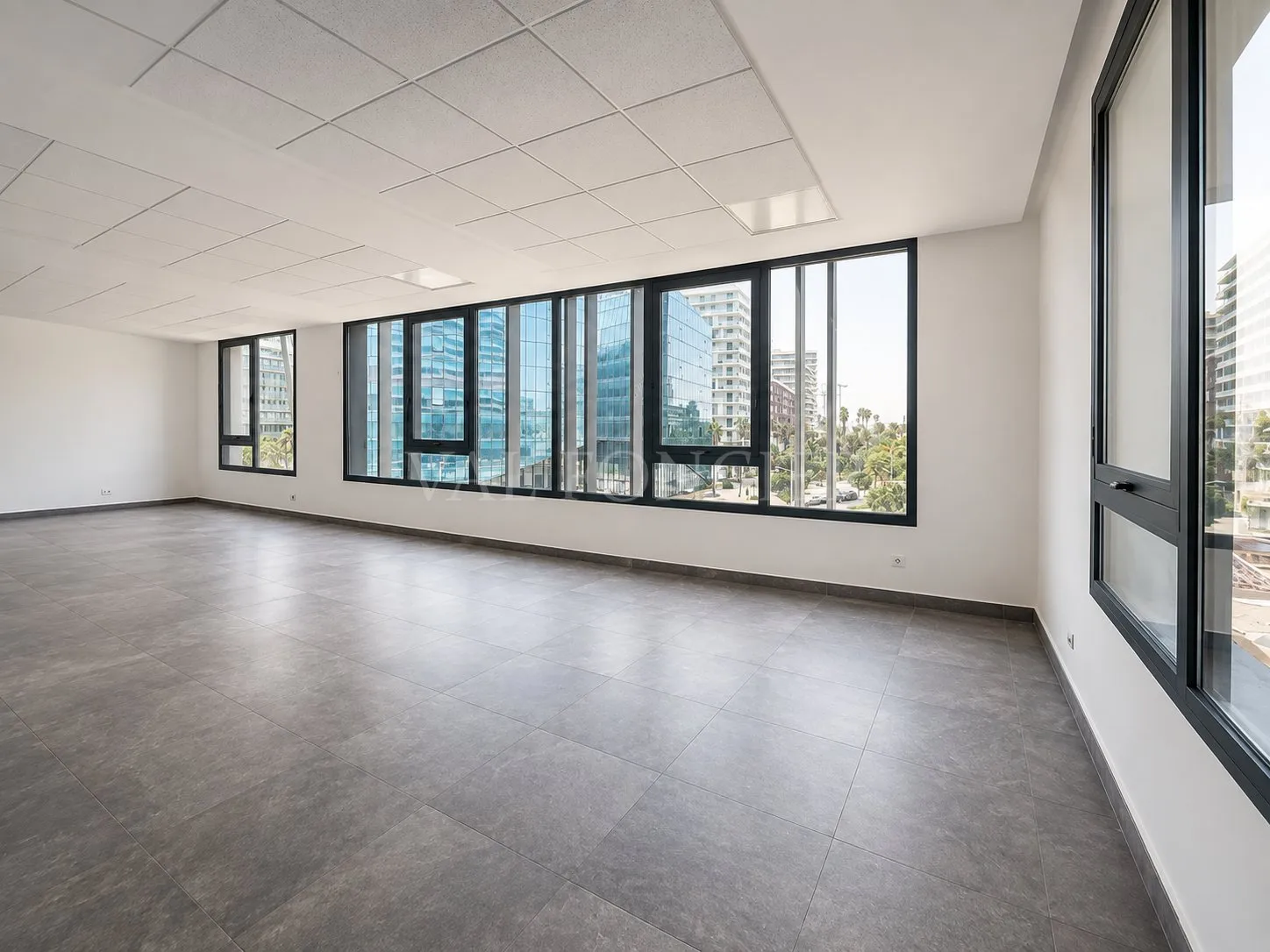 À louer – Bureau neuf de 76 m² – Casablanca Finance City (CFC) - الدار البيضاء (2)