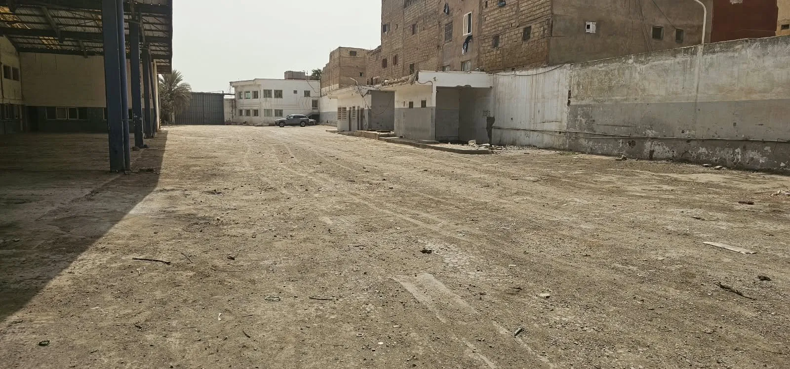Usine industrielle de 5.800 m de surface de terrain dont 2.000 m de surface couverte + bureaux a la location en pleine zone industrielle de mediouna - الدار البيضاء (4)
