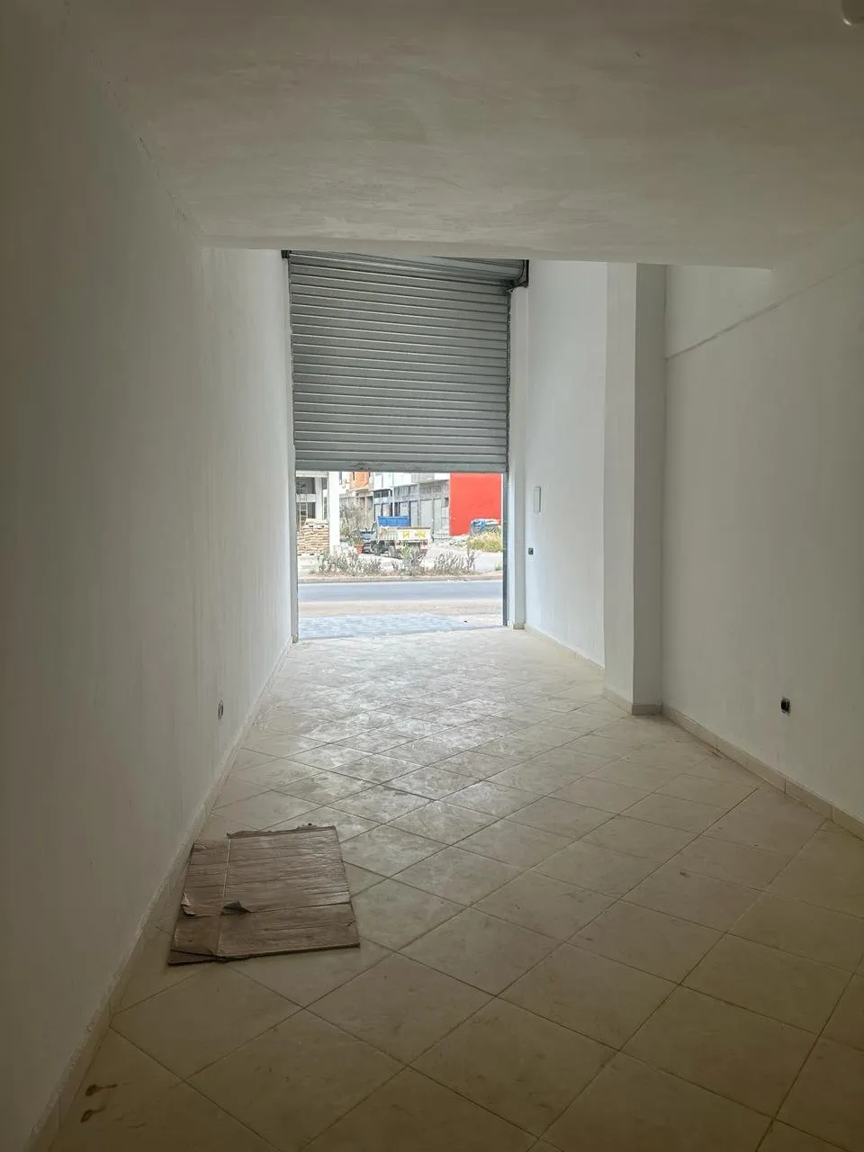 DAR BOUAZZA – MAGASIN À LOUER 42 m² - دار بوعزة (2)