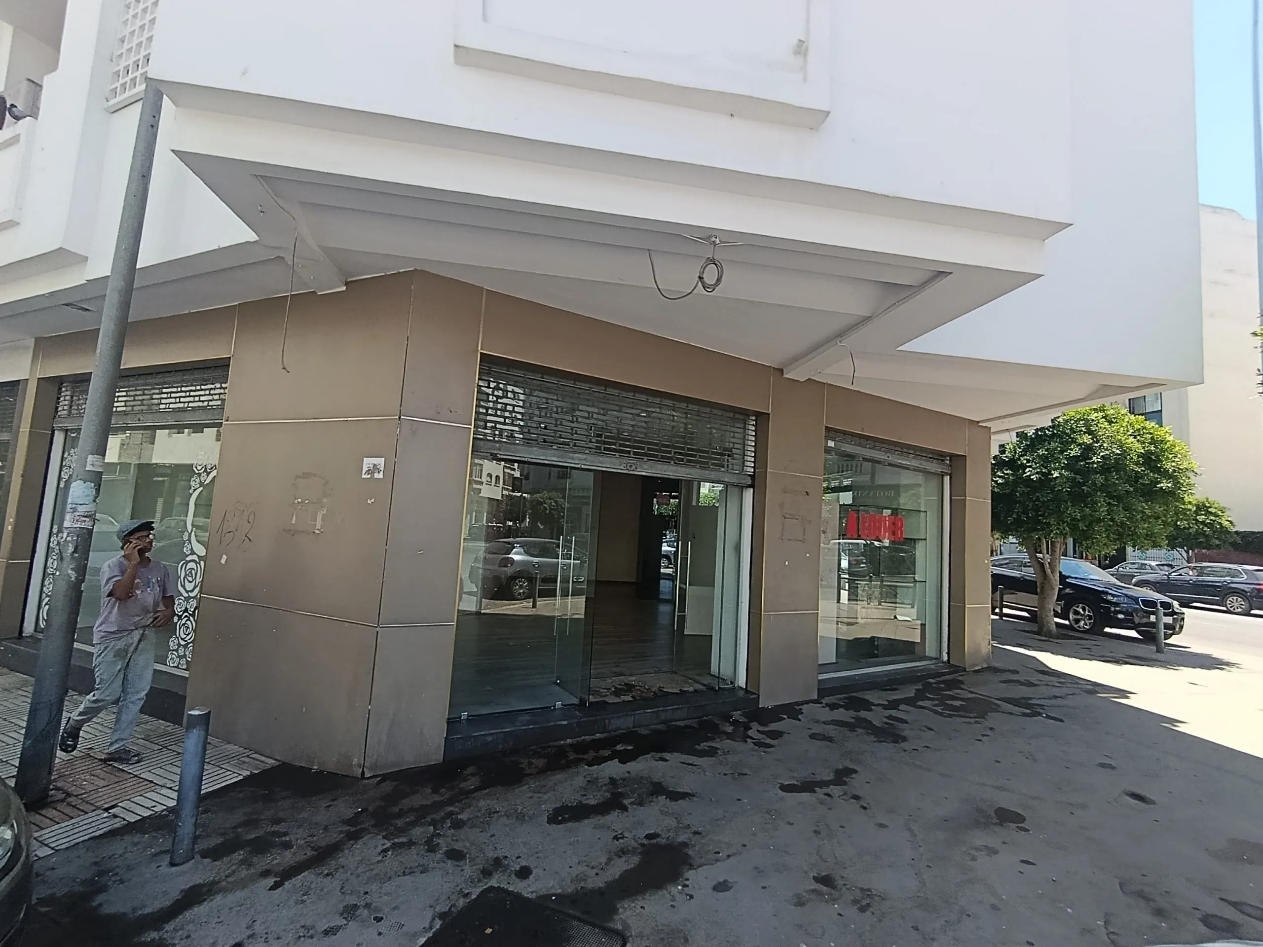 Magnifique Exclu : Local de 155m2 à la location en plein Bd Sijilmassi - Flagship - الدار البيضاء