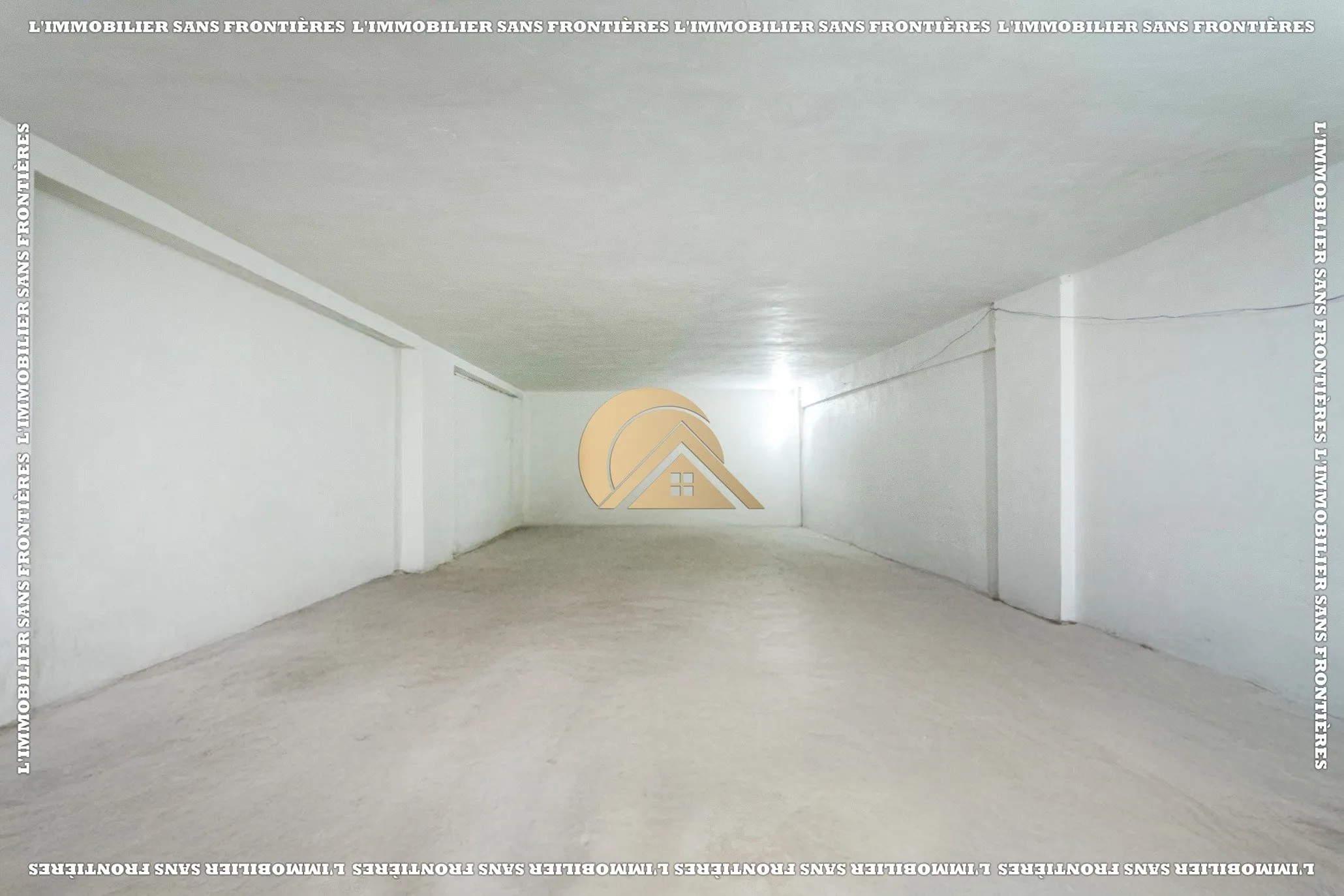 Local commercial à louer à la Route de Safi, Marrakech — Axe principal — RDC 87 m² + sous-sol 95 m² + mezzanine 47 m² - مراكش (4)