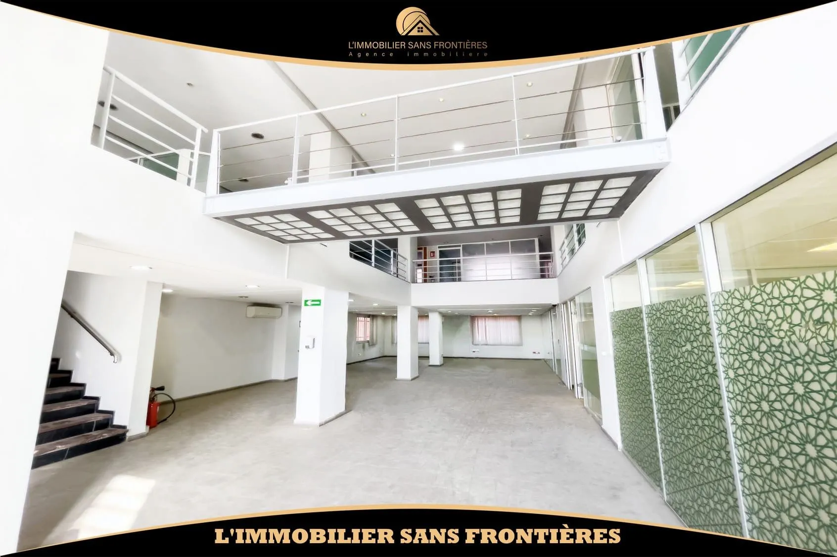 Local commercial à louer à Guéliz, Marrakech — Mezzanine — 477 m² - مراكش