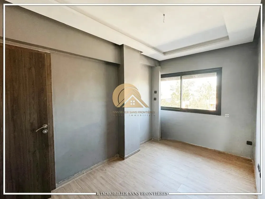 Plateau bureau vide de 80 m² à louer à Guéliz - مراكش (3)