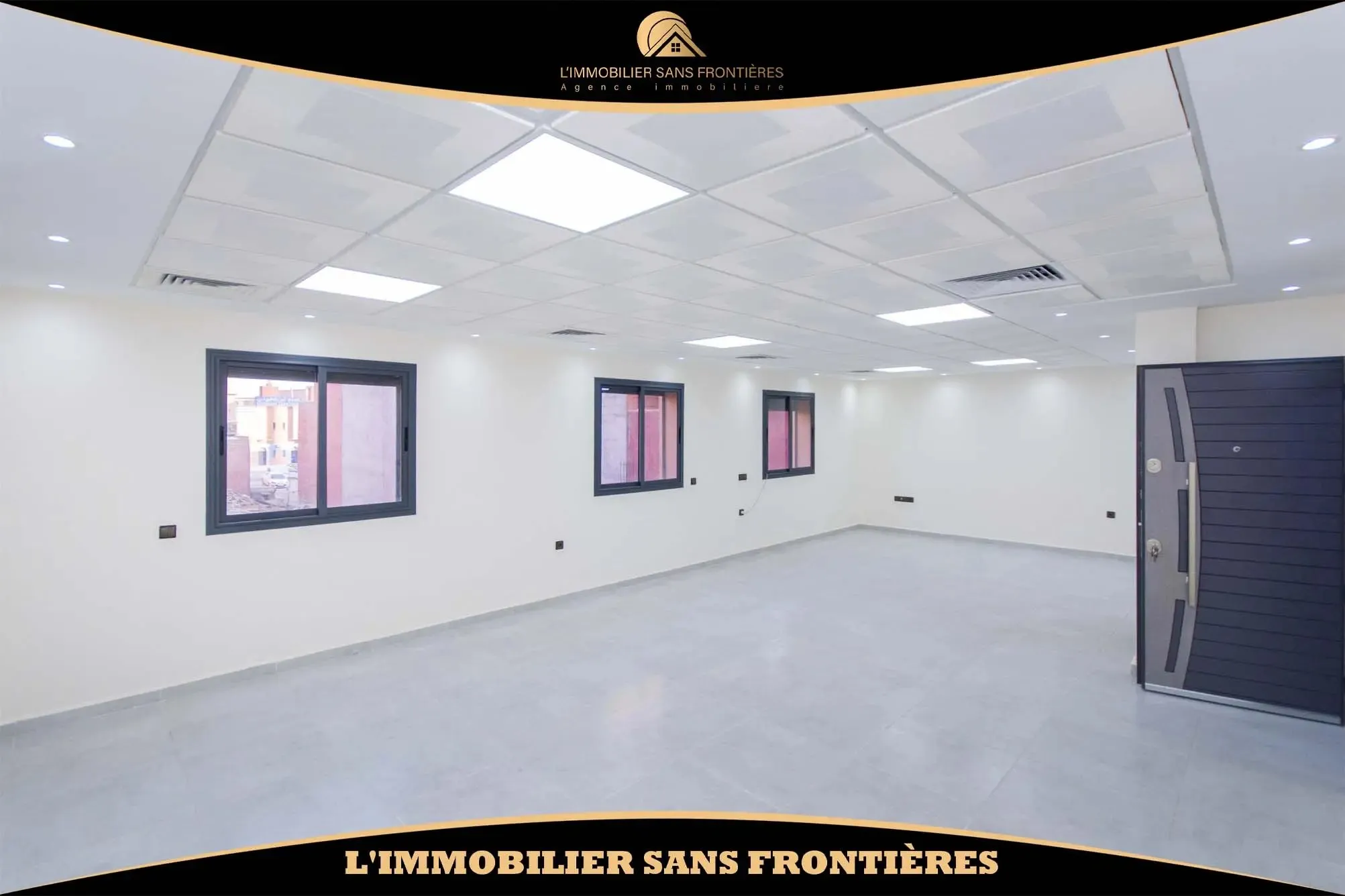 Plateau bureau de 85 m² à Al Massar – Espace professionnel avec salle de bains - مراكش