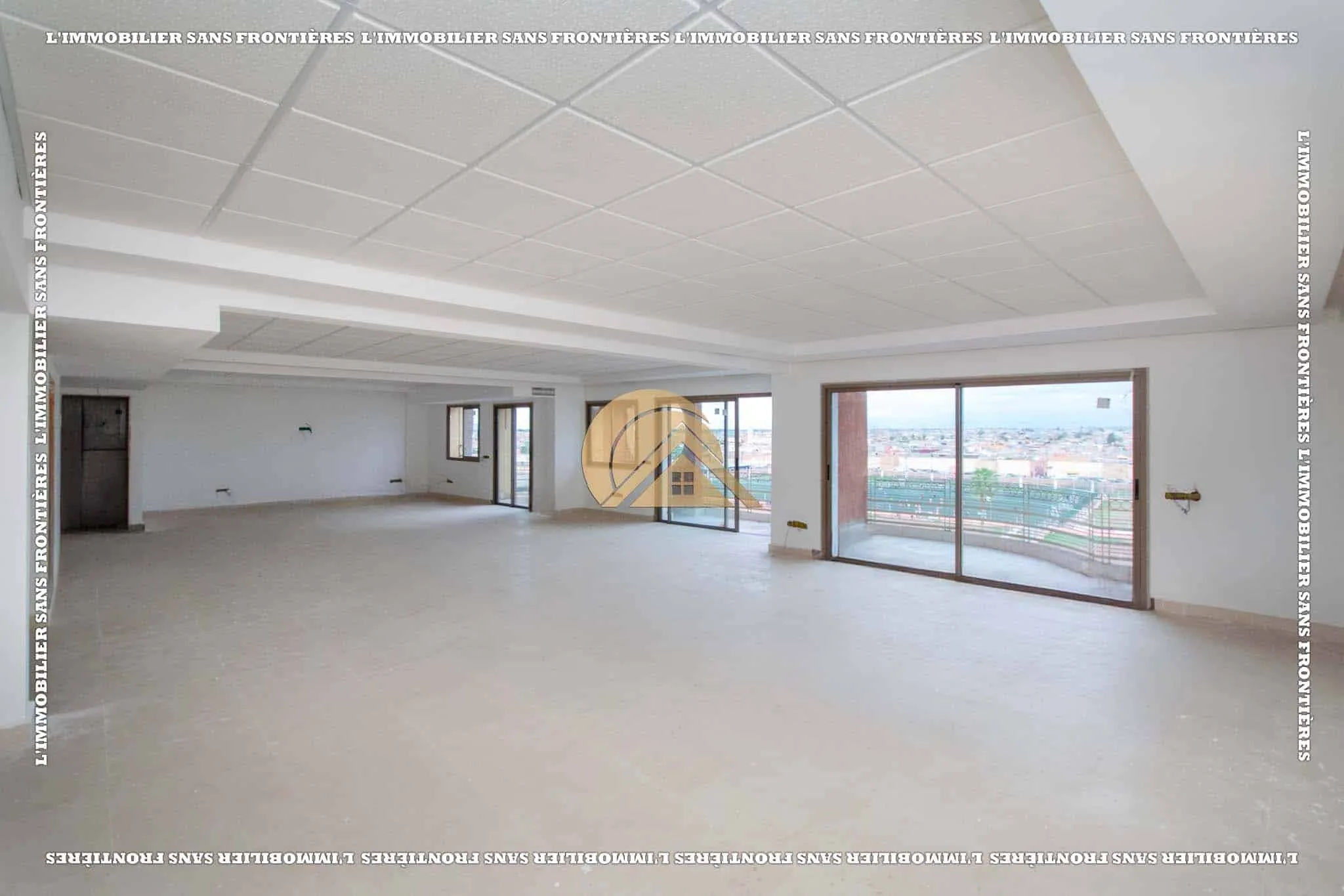 Bureau à louer à Bab Doukala, 300m², Marrakech - مراكش (2)