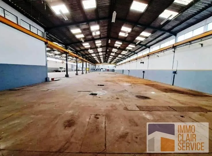 Hangar bien situé mis en location - سلا