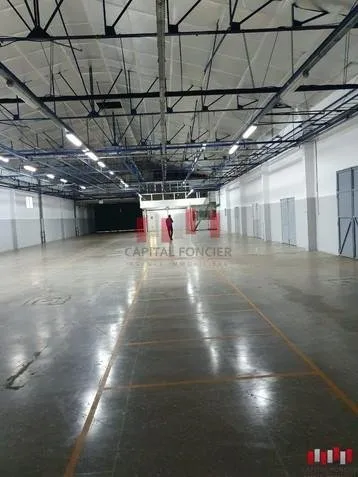 Usine industrielle aux normes internationales de 2400 m2 de surface utile  a Ain Sebaa a la location - الدار البيضاء
