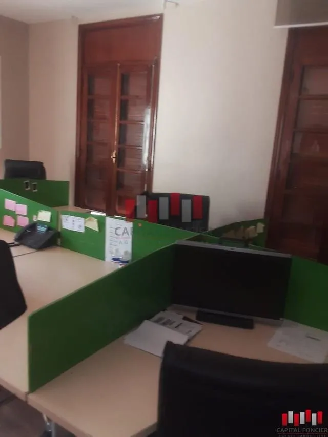 Villa a usage professionnel de 500 m2 de surface exploitable en plein quartier CIL a la location - الدار البيضاء (2)