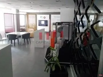 Local commercial 275 m2 top emplacement a AL FORAT  a la location - الدار البيضاء