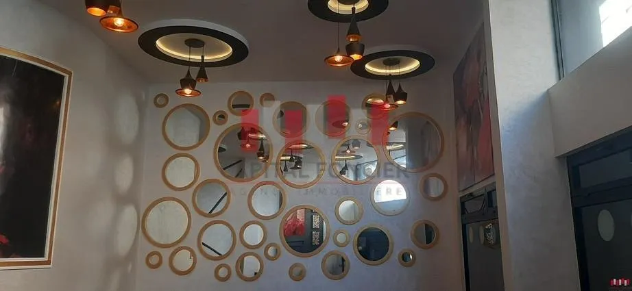 restaurant aménagé et équipé de 314 m2 quartier bourgogne a la location - الدار البيضاء (2)