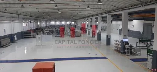Usine industrielle de 6.500 m de surface de terrain dont 5.200 m de surface couverte a sapino a la location - الدار البيضاء