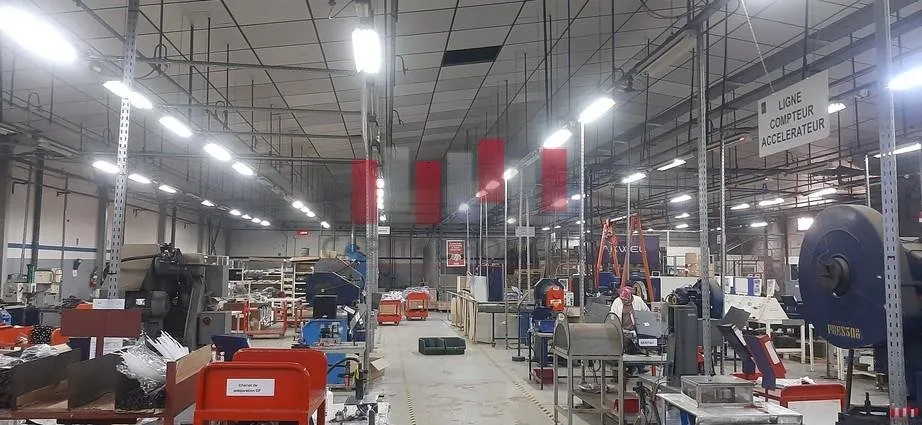 Unité industrielle de 2200 m2 de surface utile quartier mly rchid ain sebaa a la location - الدار البيضاء (3)
