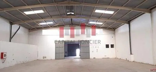 Unité industrielle de 2400 m2 de surface utlie a la location zone industrielle sapino idéal pour de la production ou stockage - الدار البيضاء