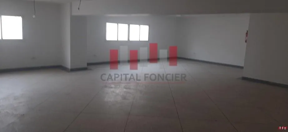 Usine industrielle de 900 m de surface utile R+1 + sous sol a la location  zone industrielle dar bouazza - الدار البيضاء (4)