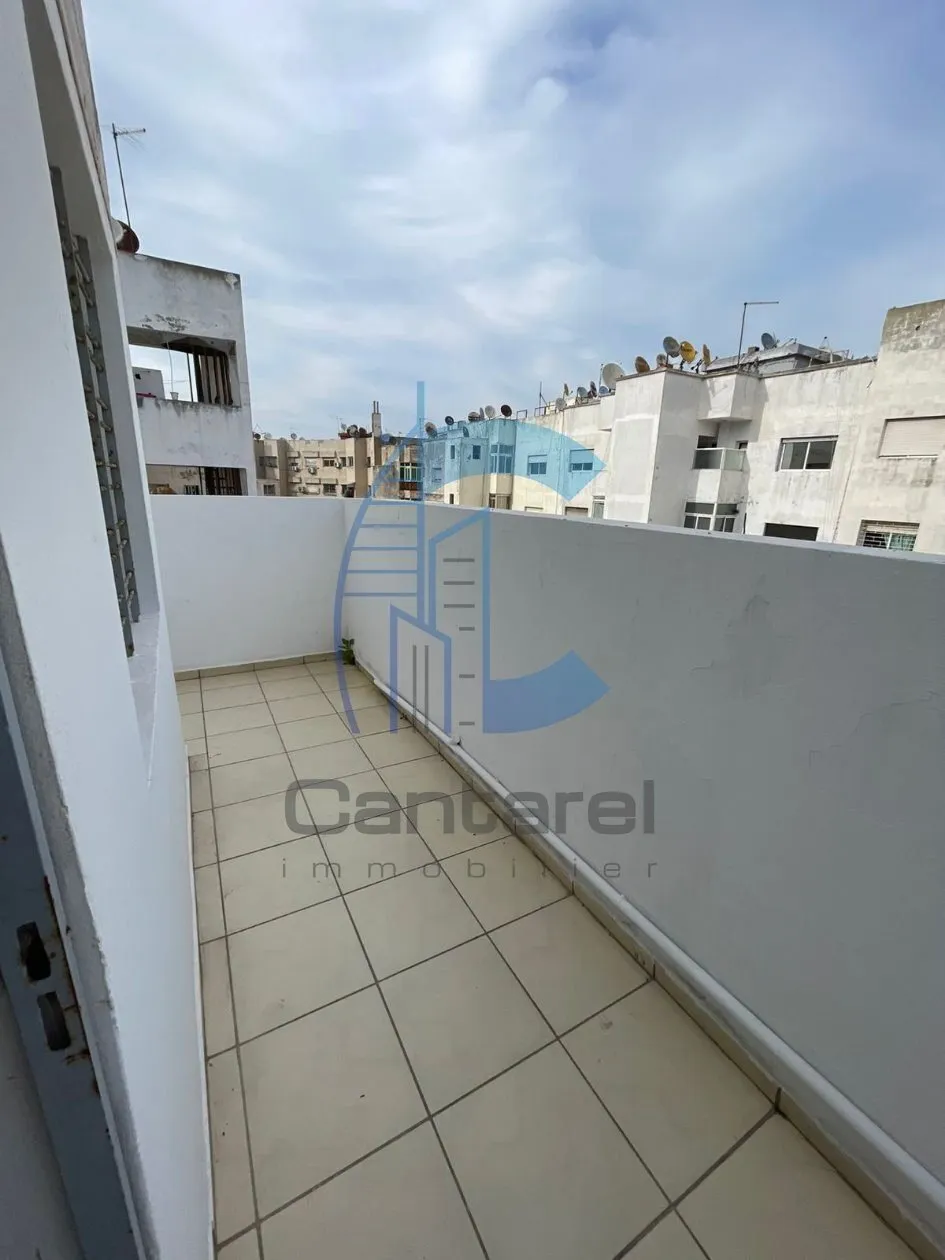 Location de bureaux rénovés – 98 m² + 42 m² – Boulevard Zerktouni - الدار البيضاء (2)