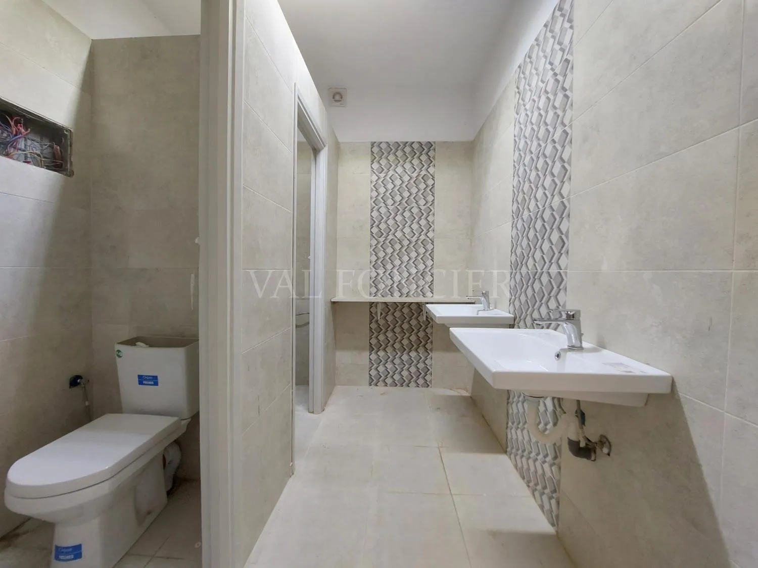 Location local à usage commercial 286m2 Gauthier, Casablanca - الدار البيضاء (2)