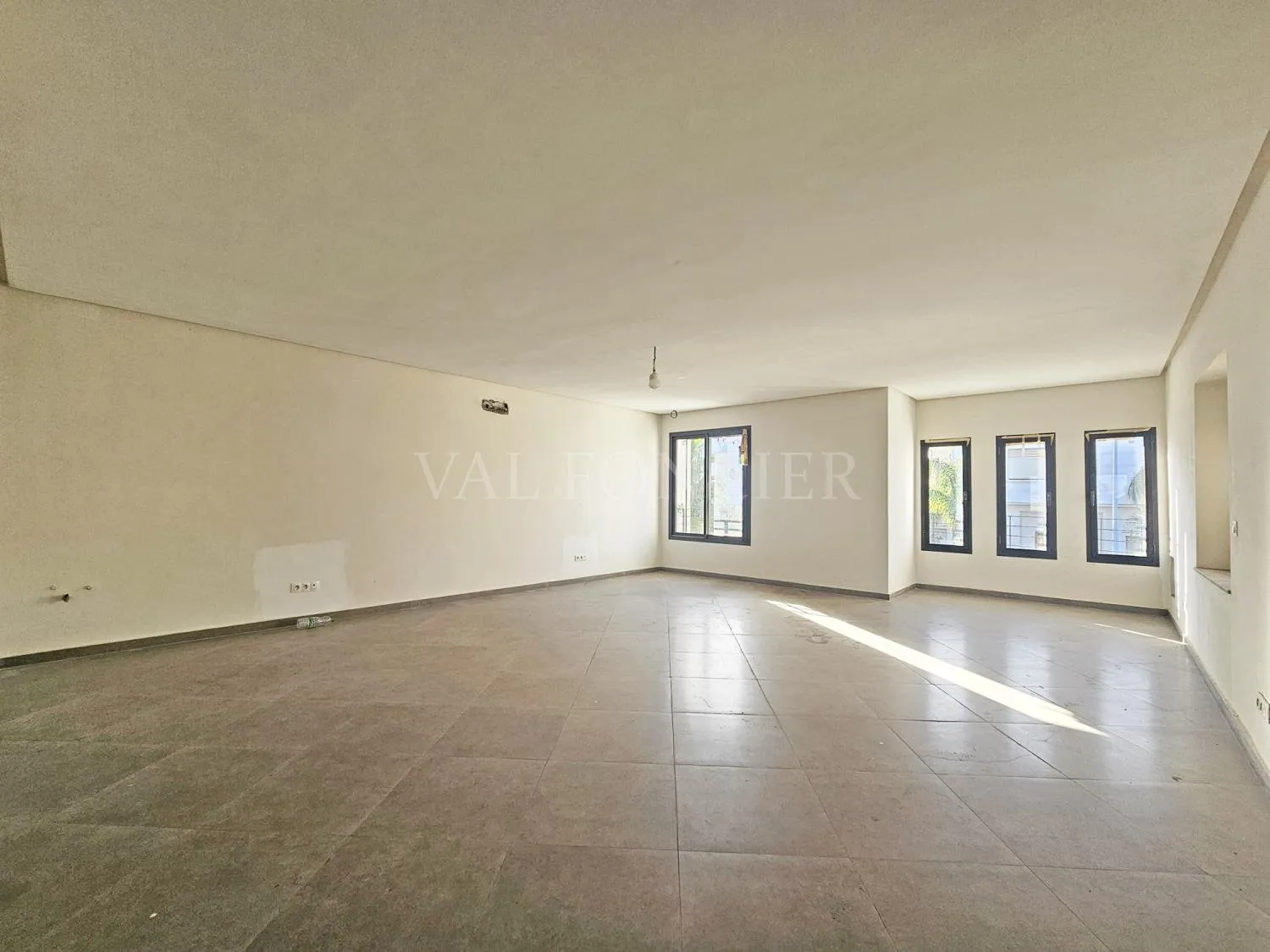 Villa commerciale 400m2 à louer Al Qods, Californie - الدار البيضاء (2)