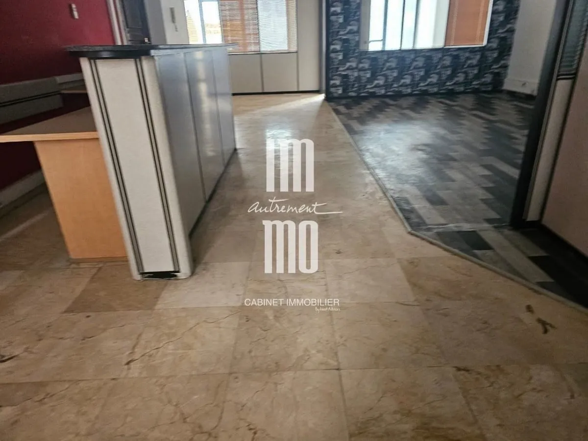À LOUER – PLATEAU DE BUREAU 160 M² - الدار البيضاء (3)