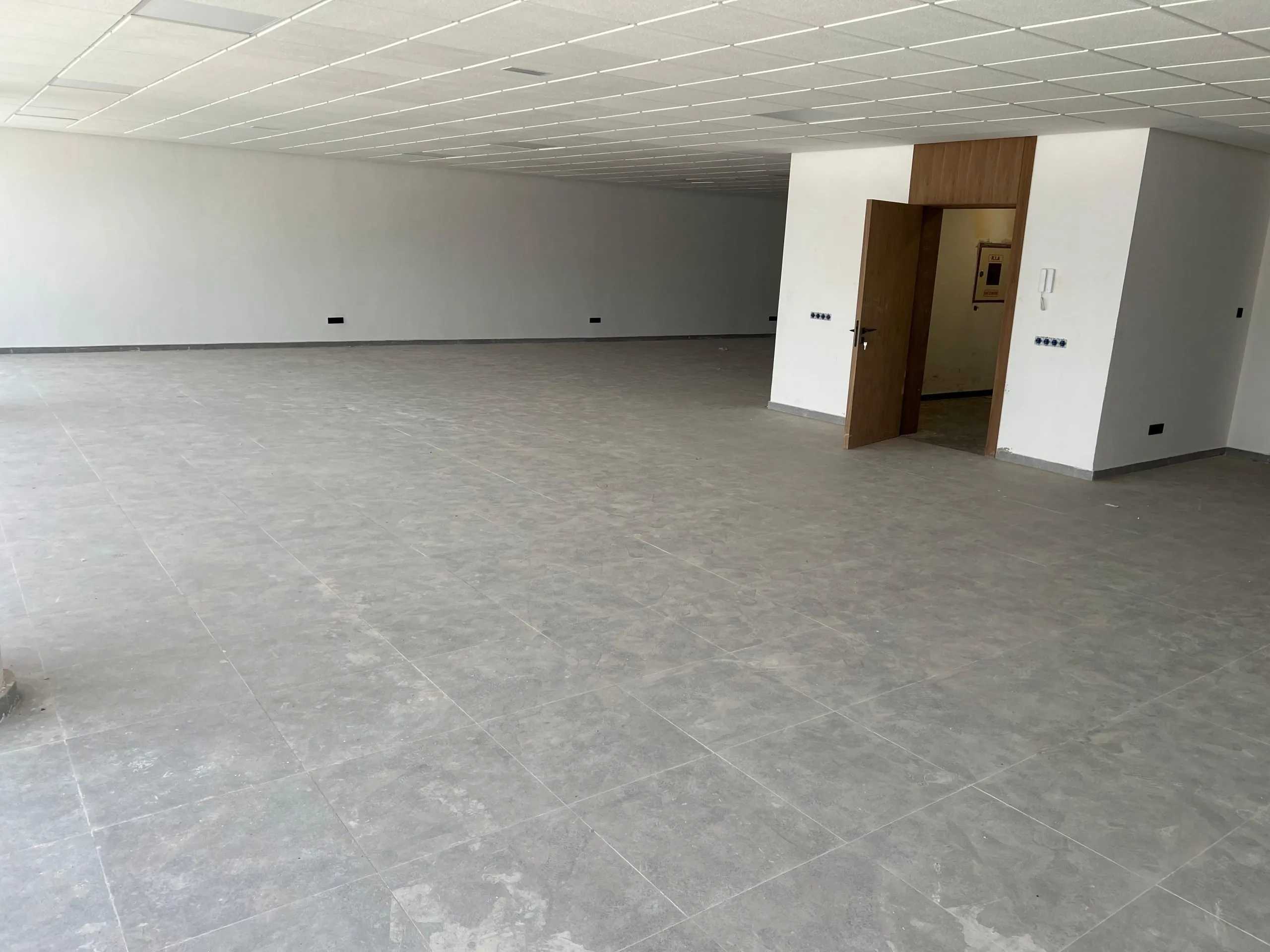Usine industrielle neuve de 5.000 m a la location en plein parc industriel Sapino - الدار البيضاء (3)