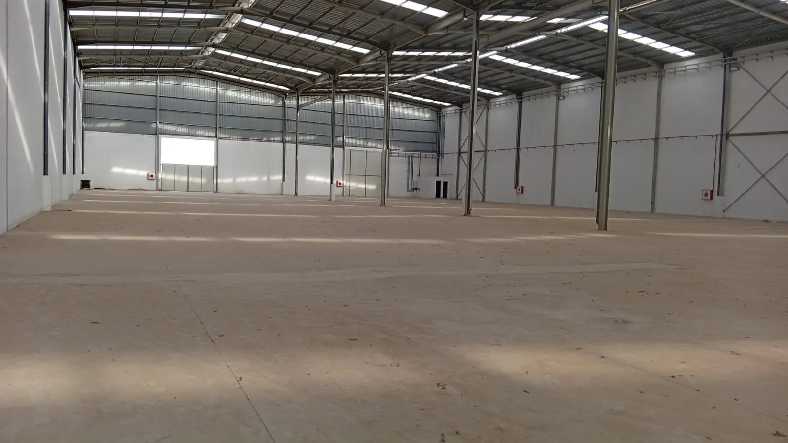 Usine industrielle neuve de 5.000 m a la location en plein parc industriel Sapino - الدار البيضاء