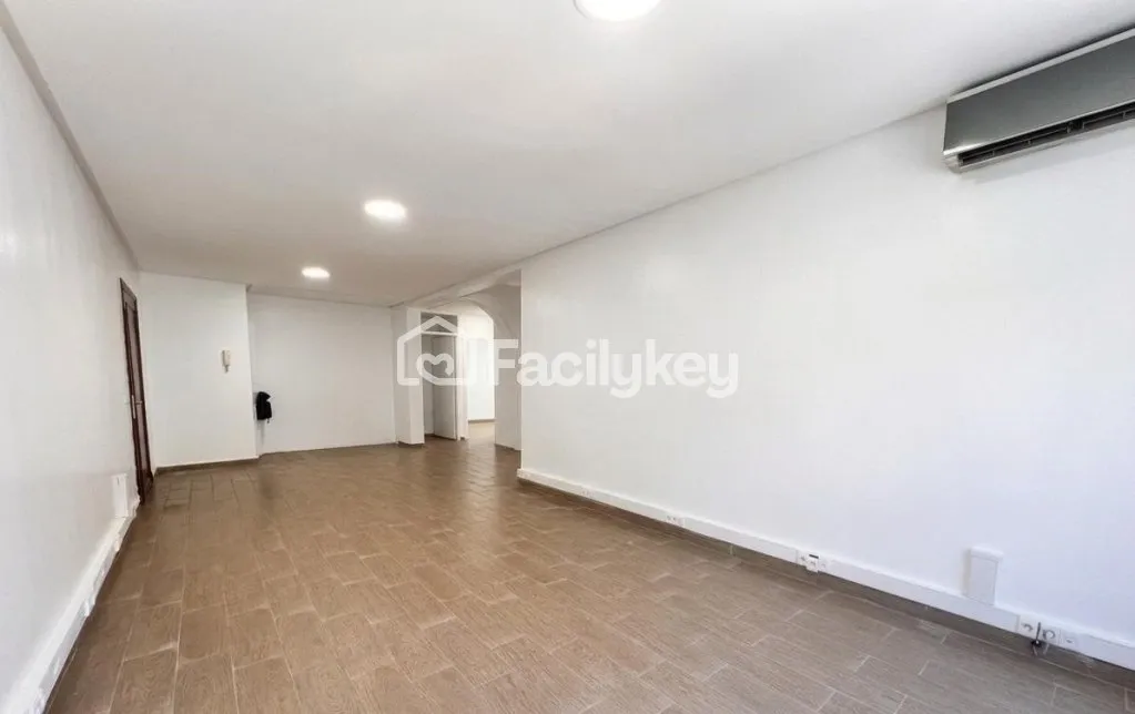 Bureau de 107 m² à Casablanca - الدار البيضاء