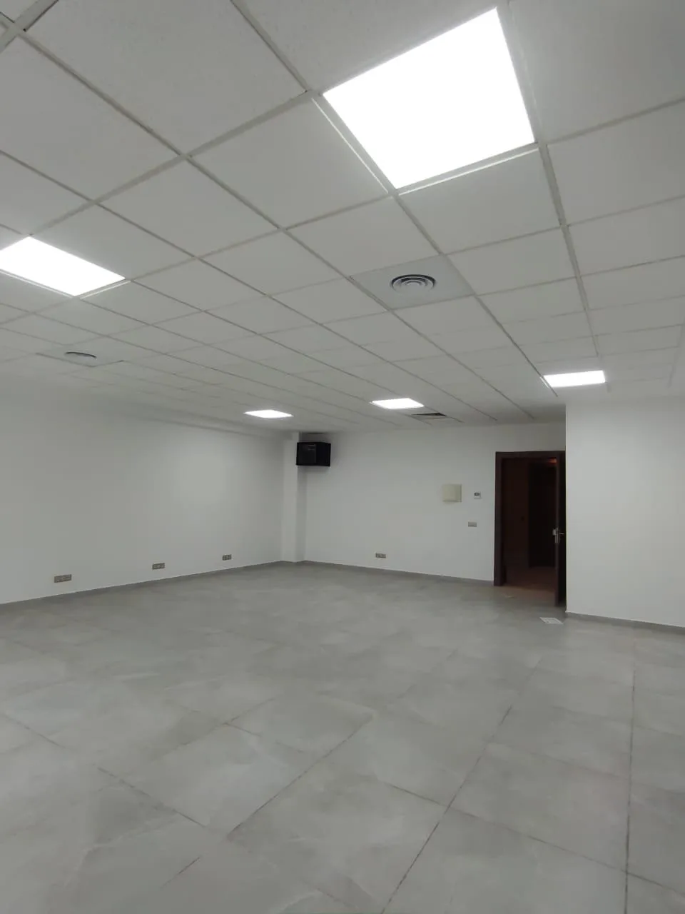 Sidi Maarouf - À louer : Plateau de bureau neuf de 73 m² - الدار البيضاء (2)