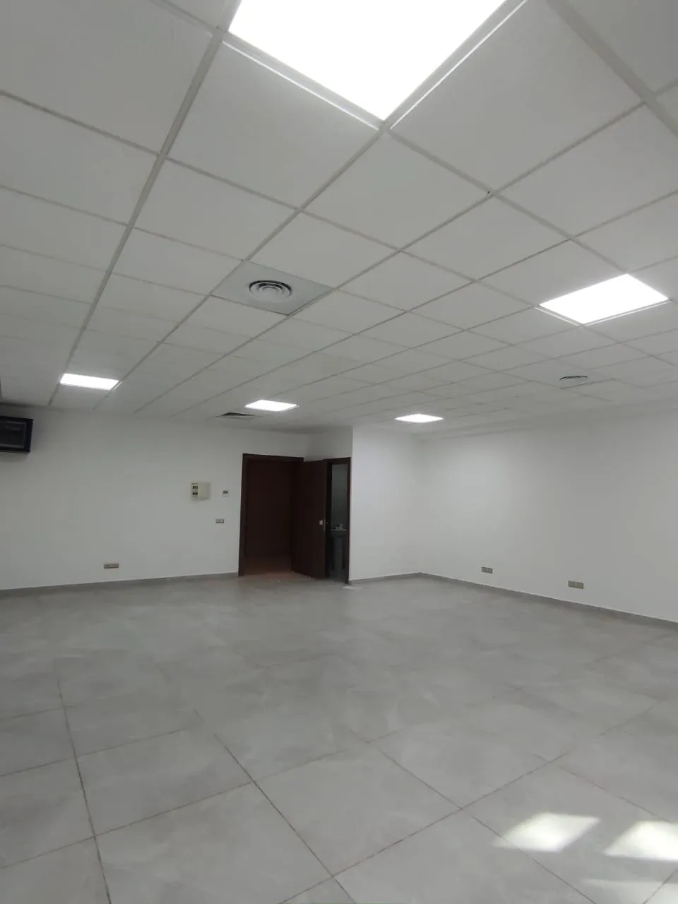 Sidi Maarouf - À louer : Plateau de bureau neuf de 73 m² - الدار البيضاء (3)