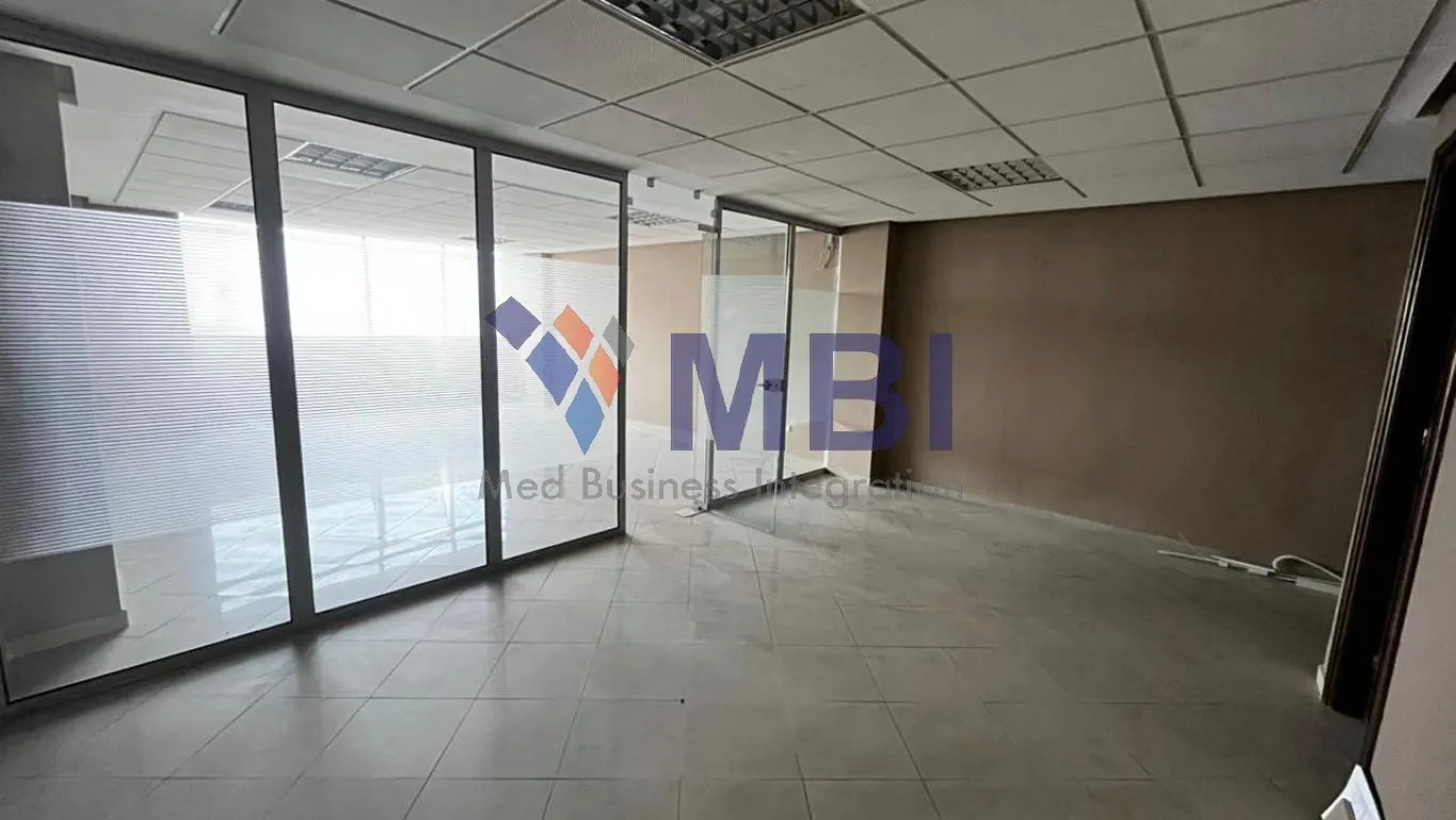 Bureaux Professionnels à louer au Centre-Ville L.C.A.2187 - طنجة (2)