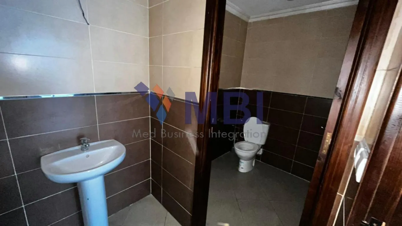 Bureaux Professionnels à louer au Centre-Ville L.C.A.2187 - طنجة (4)