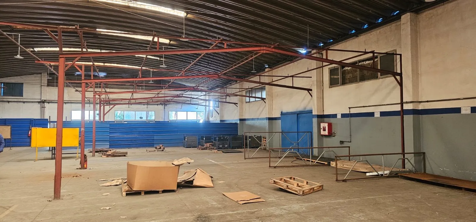 Usine industrielle de 1.500 m2 de surface couverte en plein zone industrielle de l aeropole Sapino a la location - الدار البيضاء (4)
