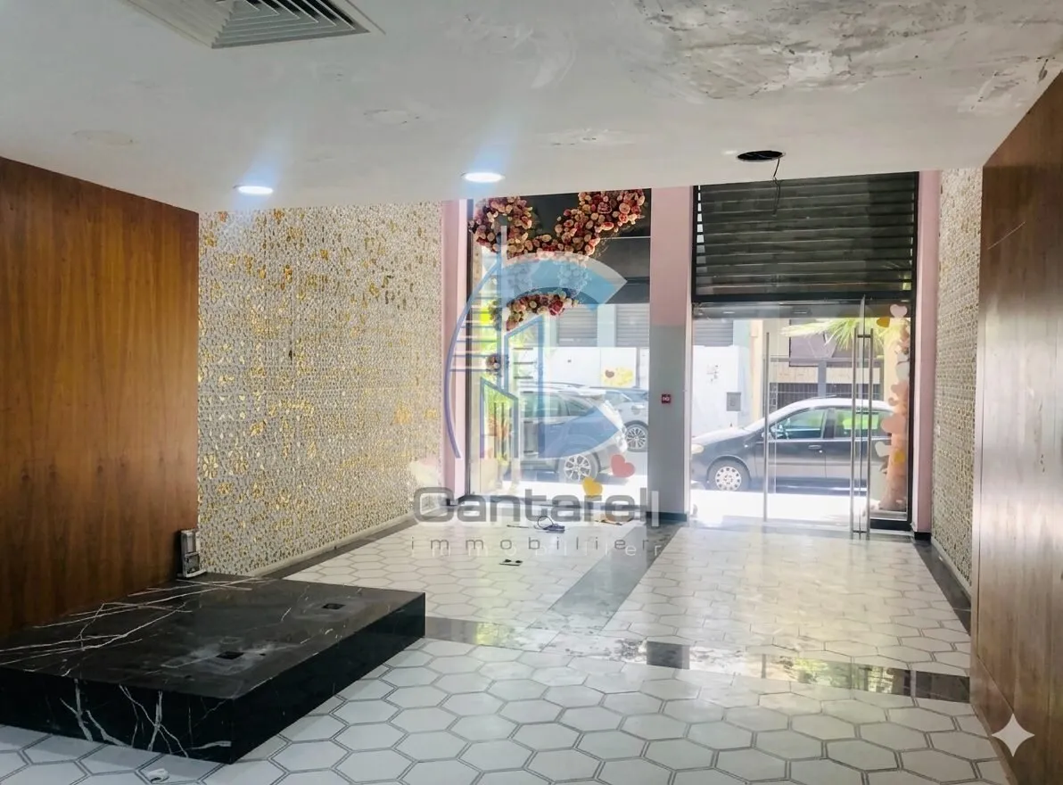 Location local commercial à racine - الدار البيضاء (2)