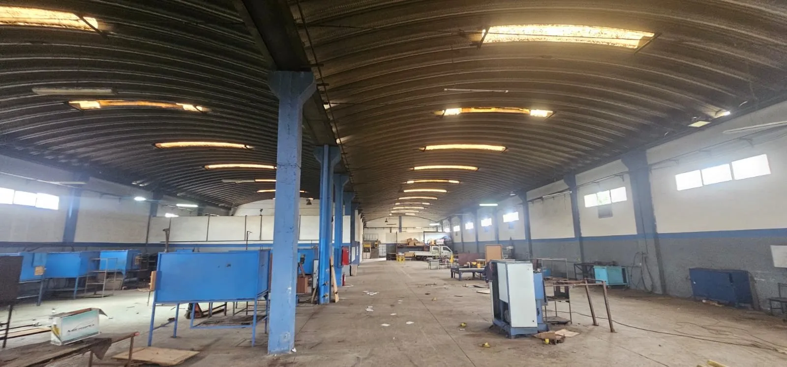 Usine industrielle de 3.000 m2 de surface couverte en plein zone industrielle de l aeropole Sapino  a la location - الدار البيضاء (3)