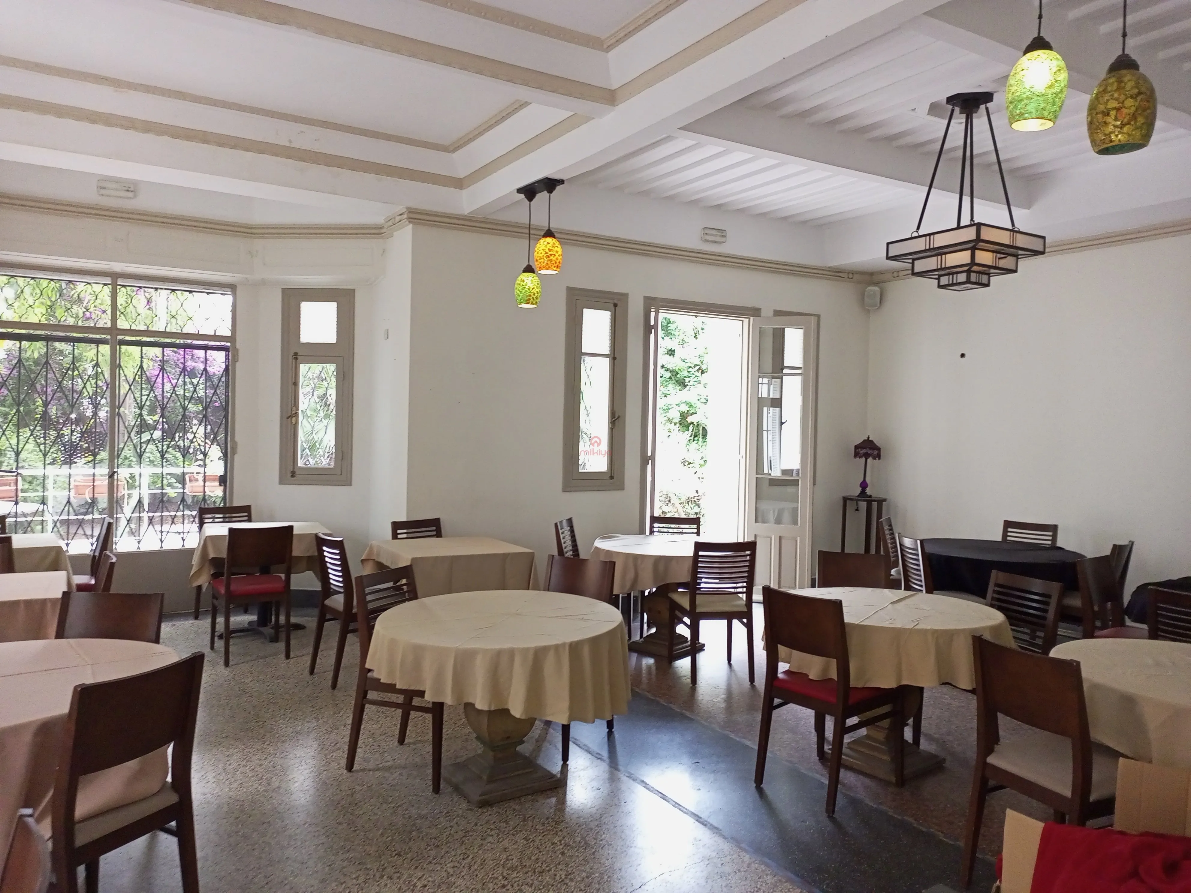 Location Local à Casablanca - الدار البيضاء (3)