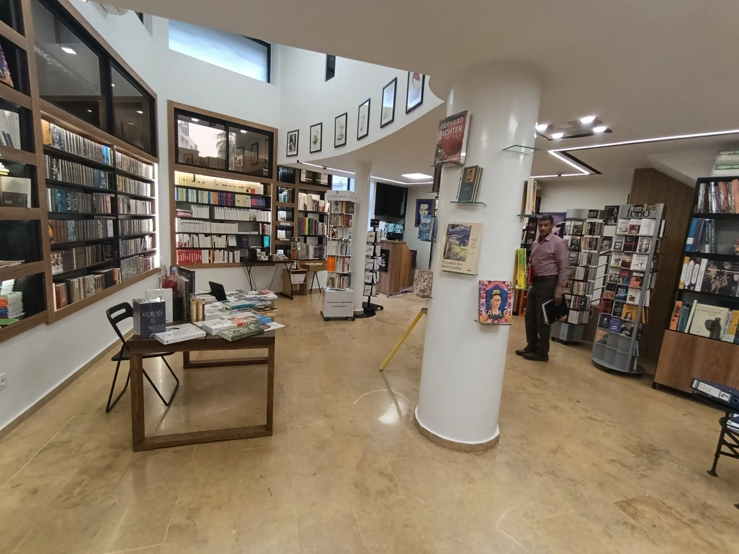 Local commercial premium de 115m2 à la location Racine - Excellente visibilité - الدار البيضاء (2)