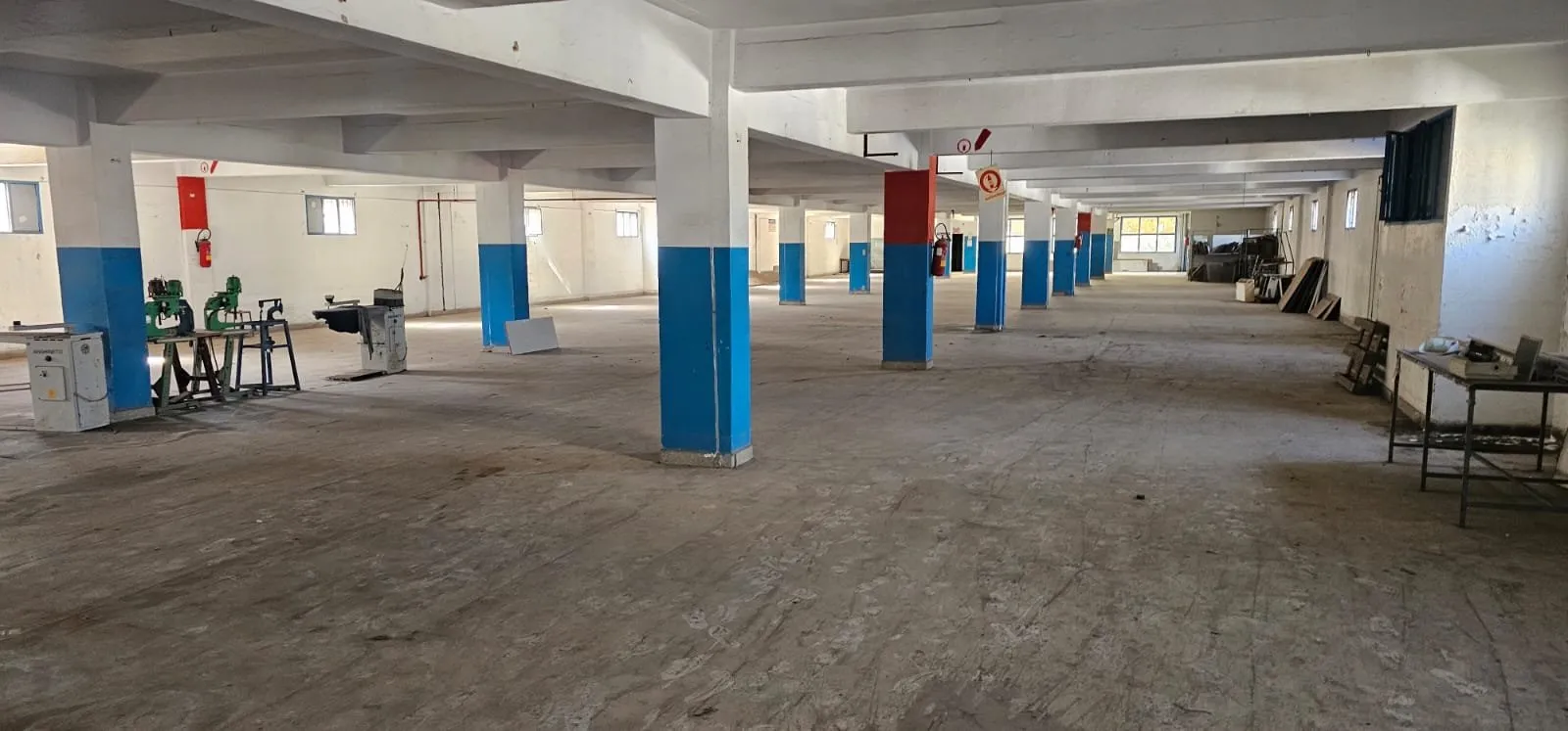 Hangar industriel de 1.400 m2 de surface utile a la location zone industrielle Lissasfa - الدار البيضاء