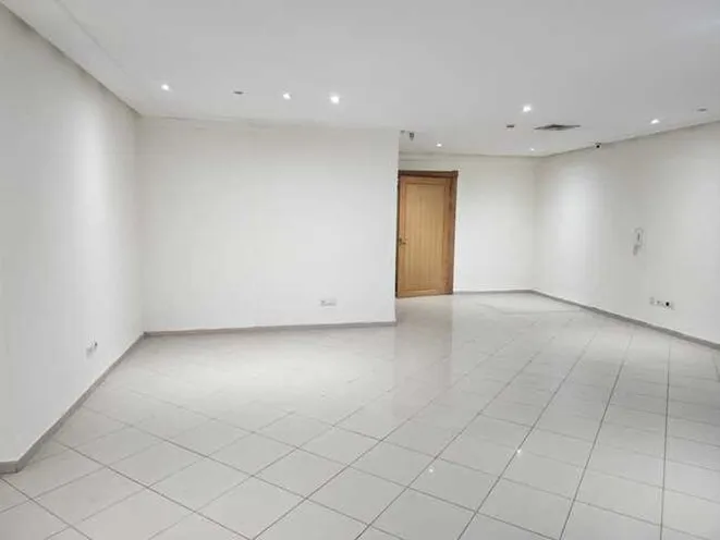 Bureau de 95 m² à louer Abdelmoumen - الدار البيضاء
