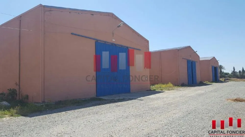 Local_industriel de 650 m2 coté parc industriel de sapino a la location - الدار البيضاء