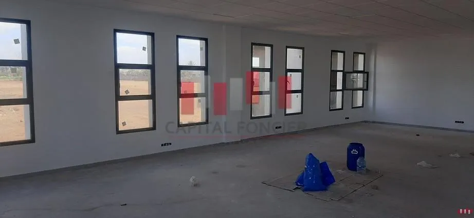 Usine industrielle aux normes internationales de 9500 m  au sein de la zone industrielle de sidi maarouf idéal pour la logistique - الدار البيضاء (3)