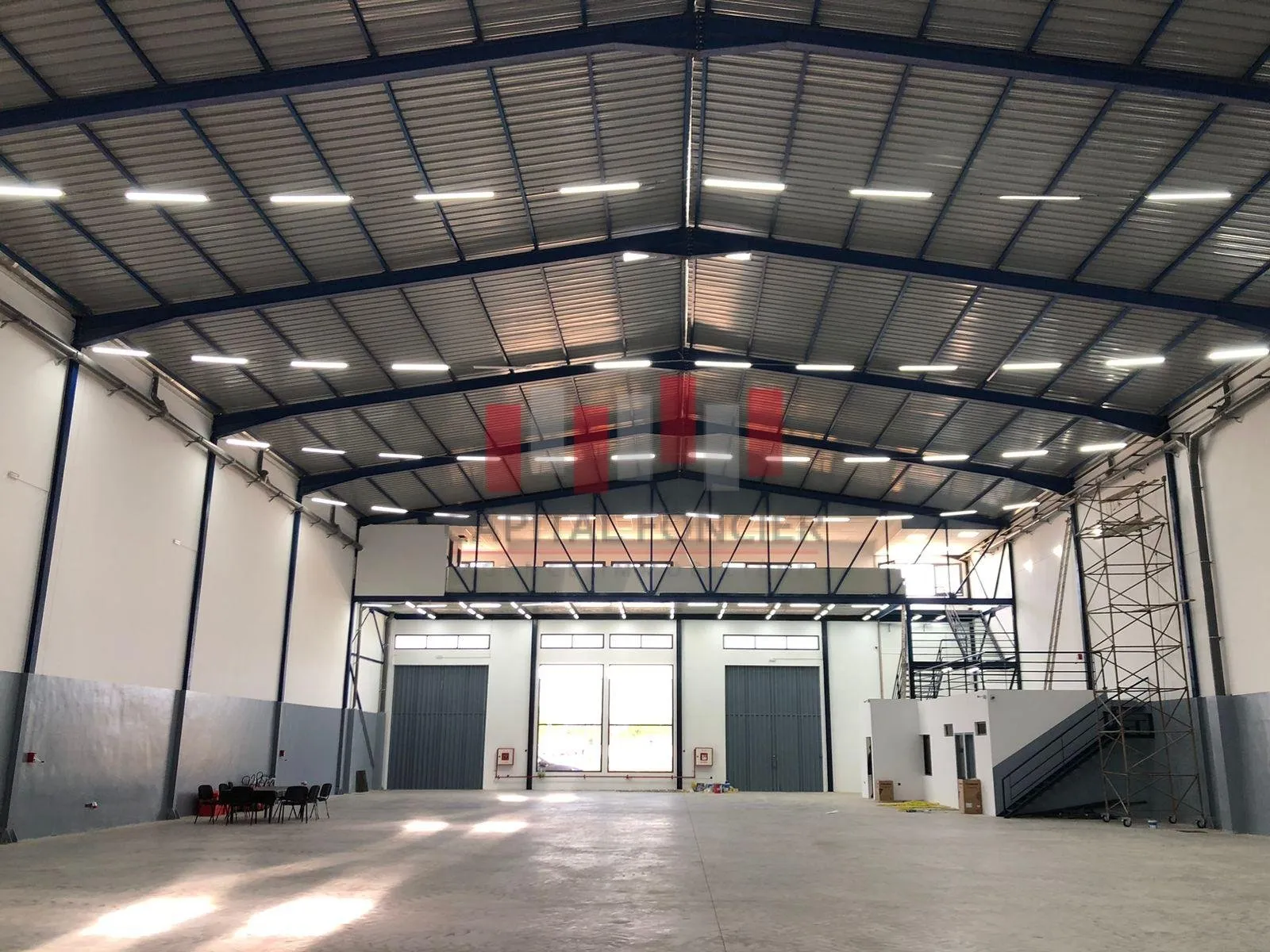 Hangar neuf de 1200 m de surface exploitable aux meilleures normes internationales a la location au sein du parc industriel Sapino idéal pour entreposage - الدار البيضاء