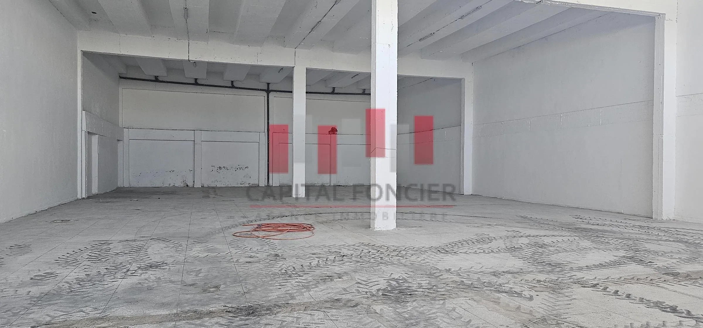 Hangar industriel de 2400 m de surface idéal pour production ou stockage a ain sebaa a la location - الدار البيضاء