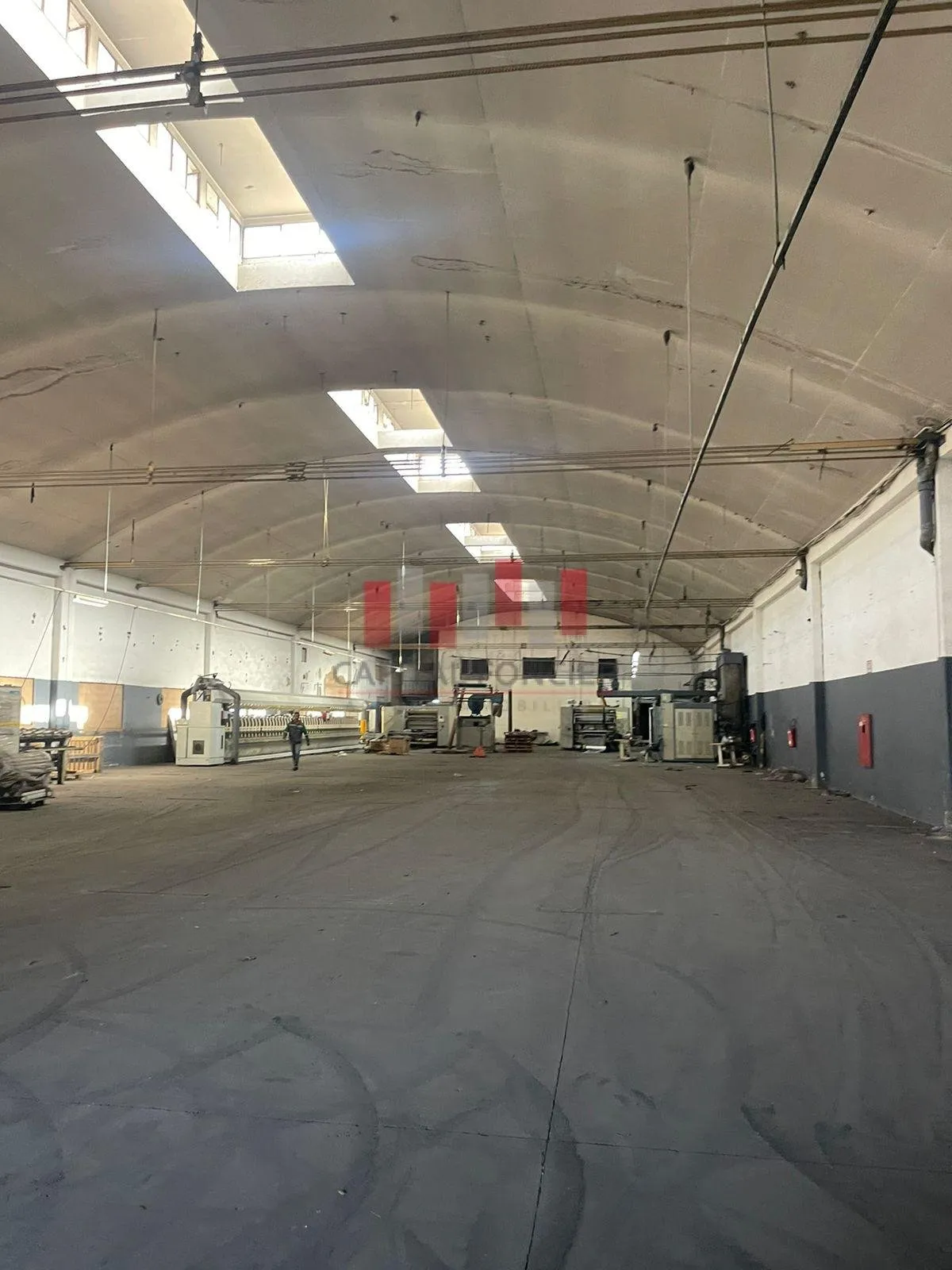 Unité industrielle de 6.000 m2 de surface exploitable a la location a ain sebaa idéal pour stockage ou production - الدار البيضاء