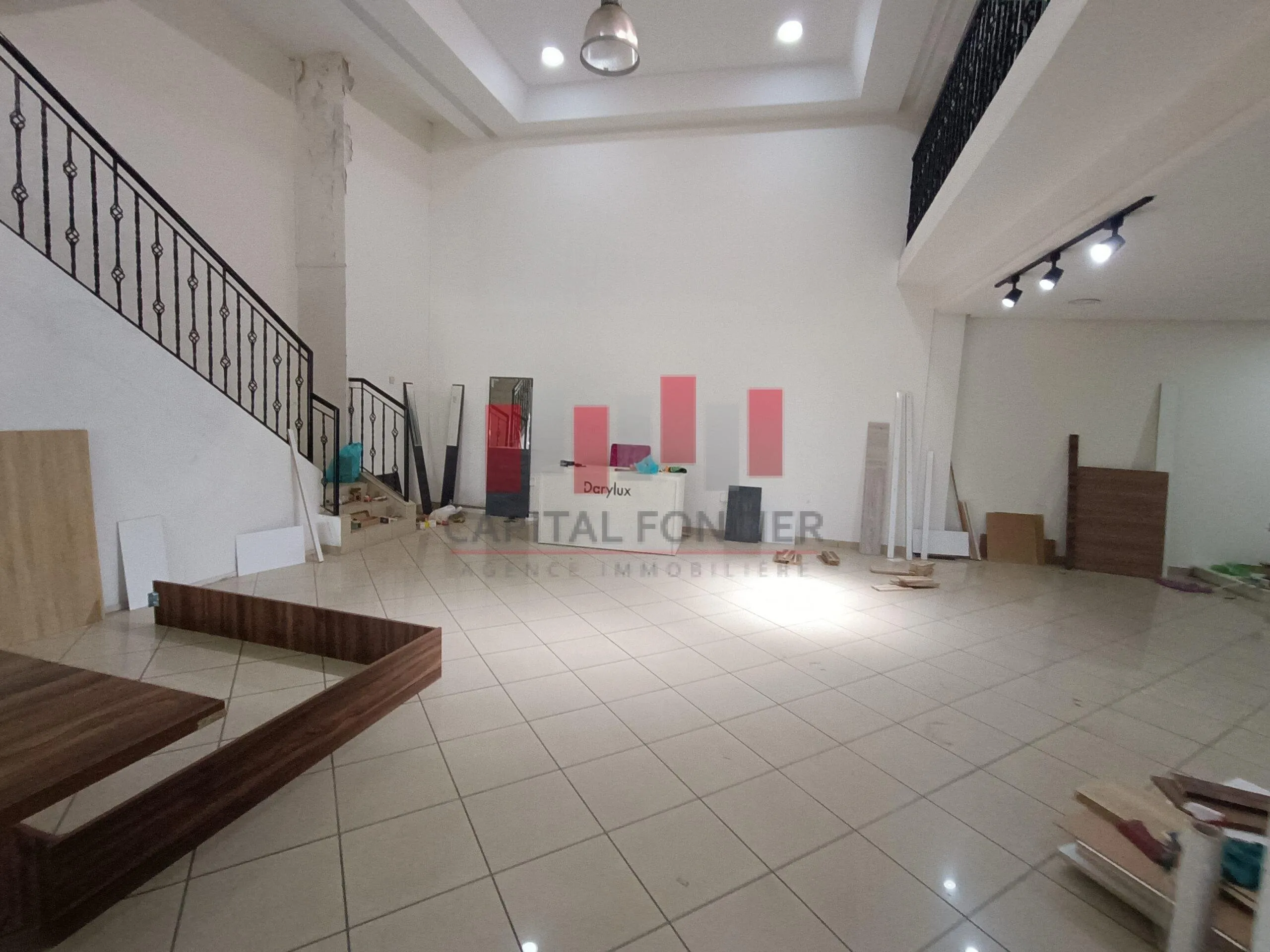 Local commercial 277m2 à la location Bd Oum Rabiî - الدار البيضاء (4)