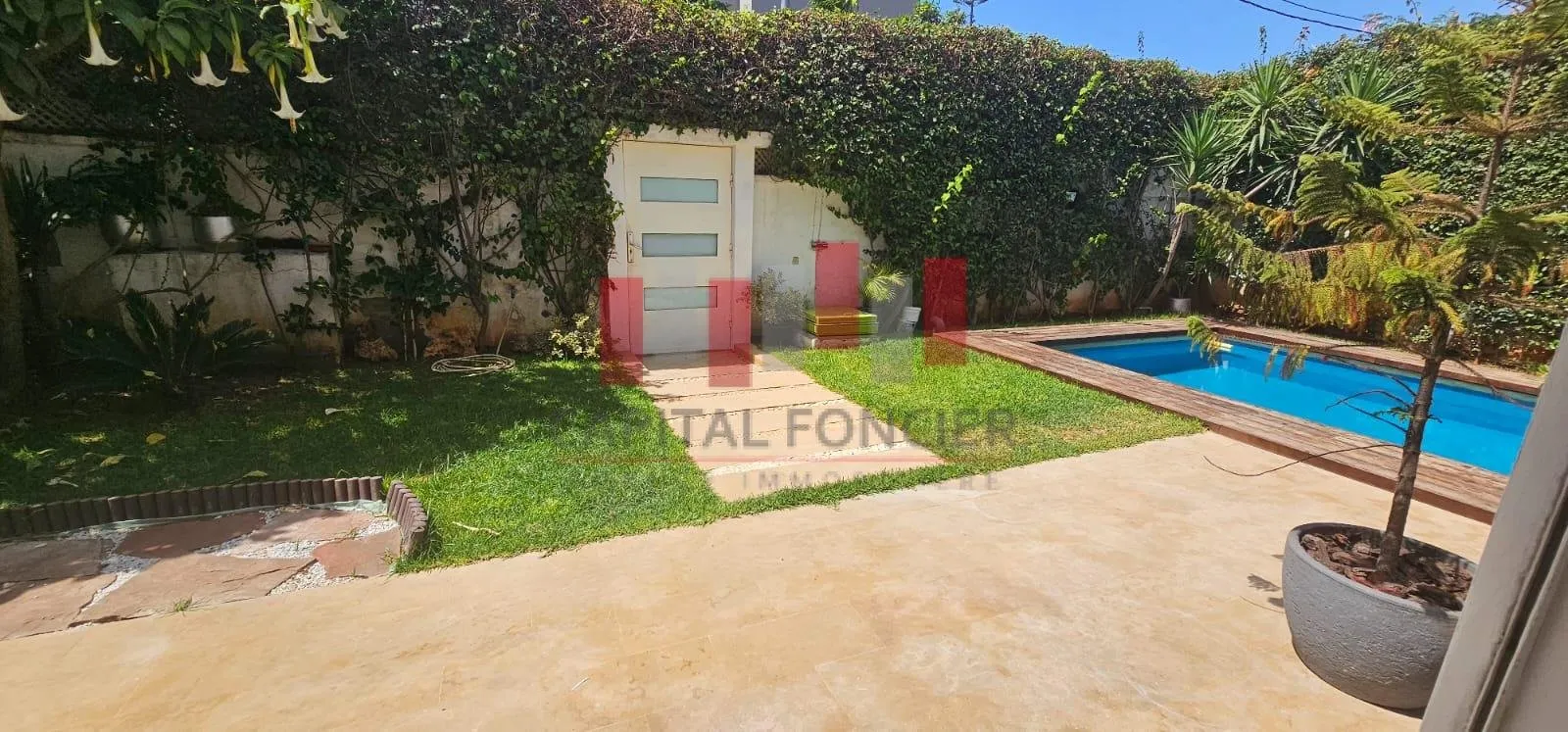 Villa a usage professionnel de 400 m2 uitile en plein quartier Anfa a la location - الدار البيضاء (4)